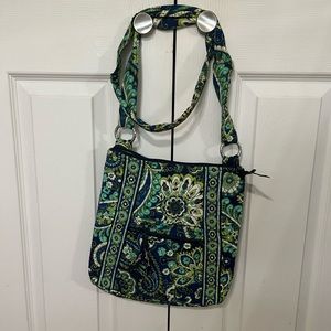 Vera Bradley cute quilted summer purse.
